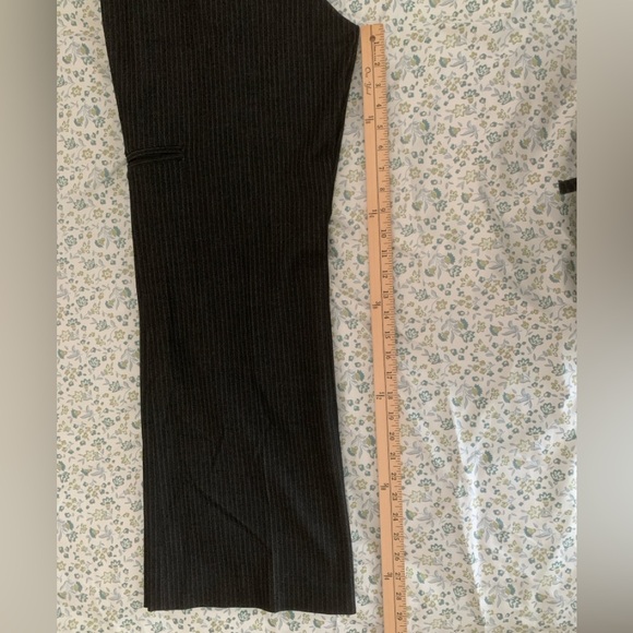 Coldwater Creek Trouser Fit Pinstripe Dress Pants Size 10 Stretch Career Pants - Picture 7 of 10